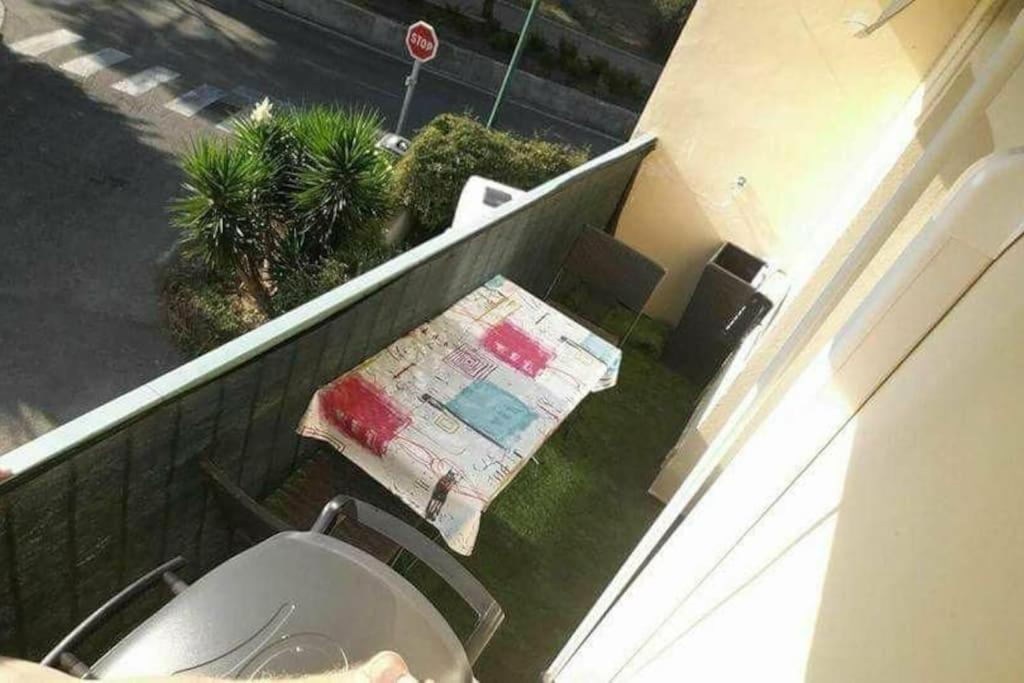 Studio 150M De La Plage La Seyne-sur-Mer Extérieur photo